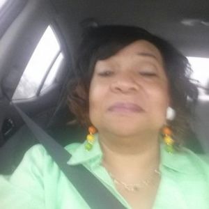 Meet your Posher, Alma